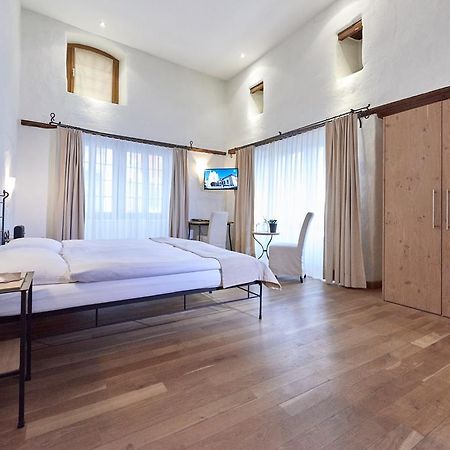 Hotel Restaurant Rathaus Тун Экстерьер фото